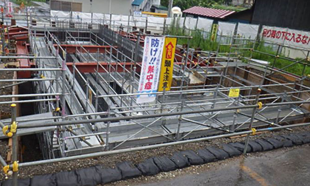 地下道本体部分の構築