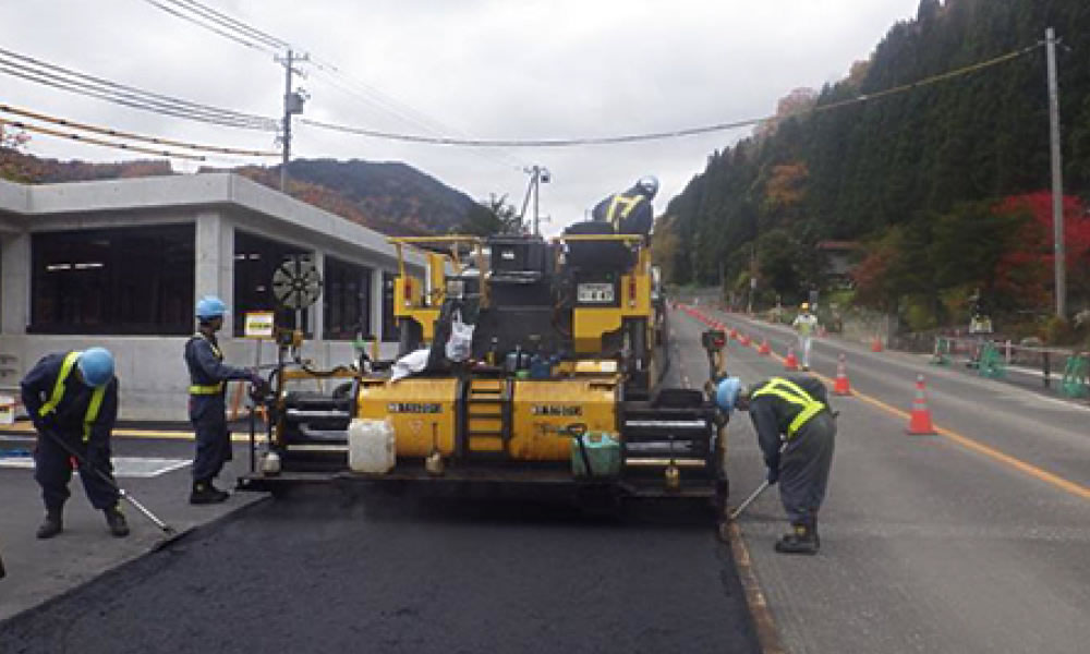 舗装打替え作業